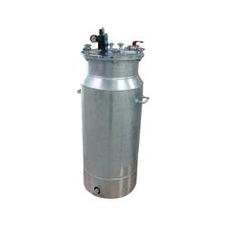 Trykbeholder 120 liter - 1,5 o 6 bar -. Rustfrit stål, udgang op