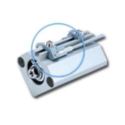 SMC Schienenmontage mit Schraube f&uuml;r Signalgebern BQ-1 - f&uuml;r Kolben-&Oslash; 12 bis 25 mm - kompatibel mit diversen Druckluftzylindern - Preis per St&uuml;ck