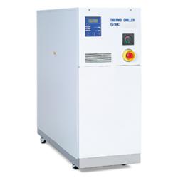 Appareil de refroidissement et de r&eacute;gulation de temp&eacute;rature SMC HRZ - avec variateur de vitesse pour la pompe et variateur de vitesse pour le compresseur - 4 &agrave; 10 kW - Prix &agrave; l'unit&eacute;