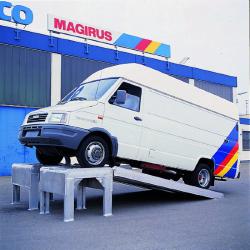 Wartungsrampe - bis 7800 kp - bis 2,44 m Länge - bis 600 mm Breite - Preis per Stück