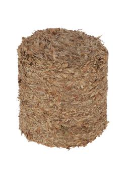 Spelt husk briquettes - bedding and employment material for poultry