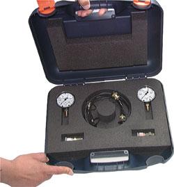 Coffret d'instruments de mesure de pression - avec 2 manomètres - avec les raccords filetés, les adaptateurs et les tuyaux de mesure les plus courants - pour diverses utilisations