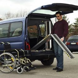 Rollstuhlrampe - vom Typ RAS-W - klappbar - bis 2,40 m Länge - Preis per Stück